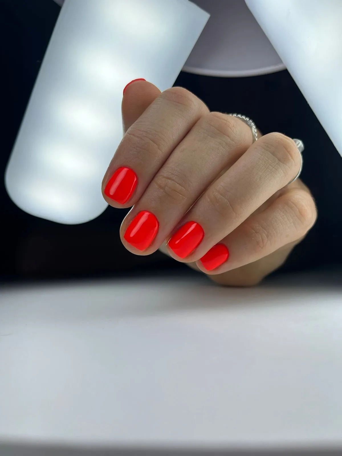 Manicura Combinada con  Esmaltado (Gel o Regular) sin diseño  - Imagen 1