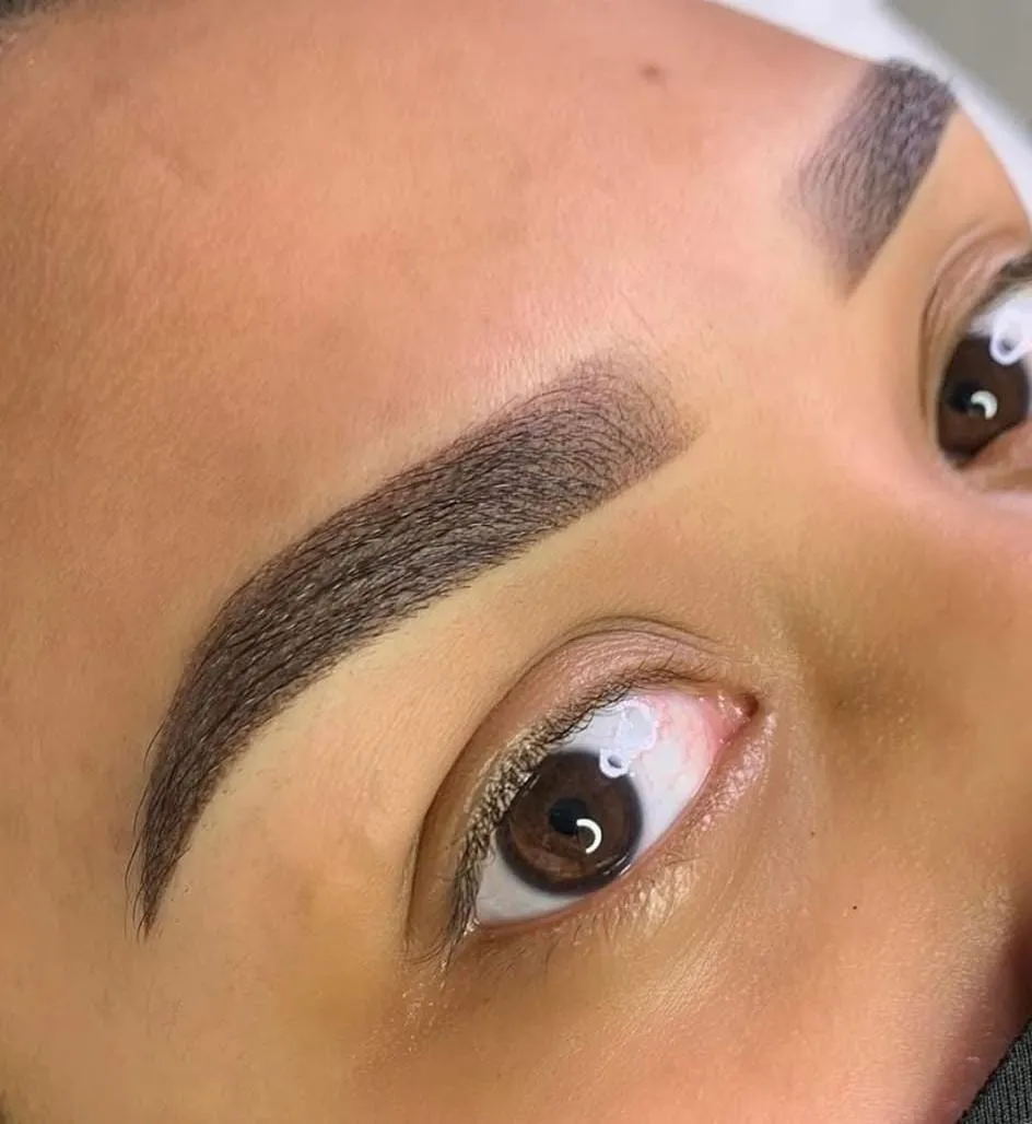 Micropigmentación de Cejas