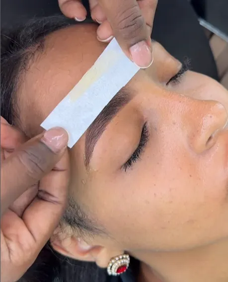 Depilacion de Cejas con Cera - 2