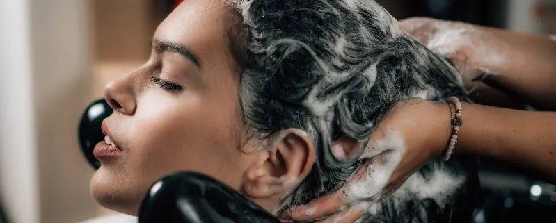 LAVADO COMPLETO CON EXTENSIONES INCLUIDAS