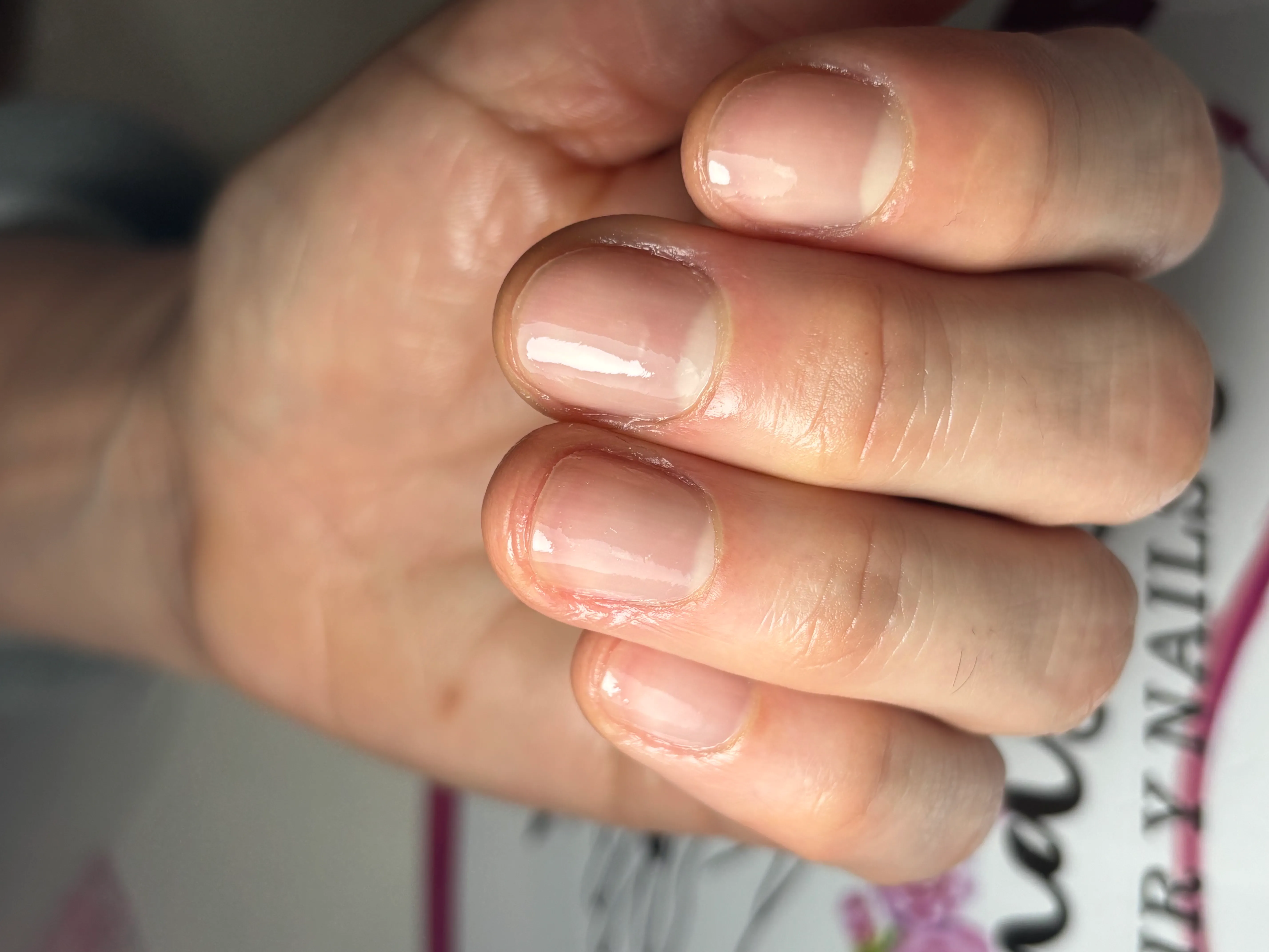 RETIRO DE ESMALTADO PERMANENTE Y LIMPIEZA - Imagen 1