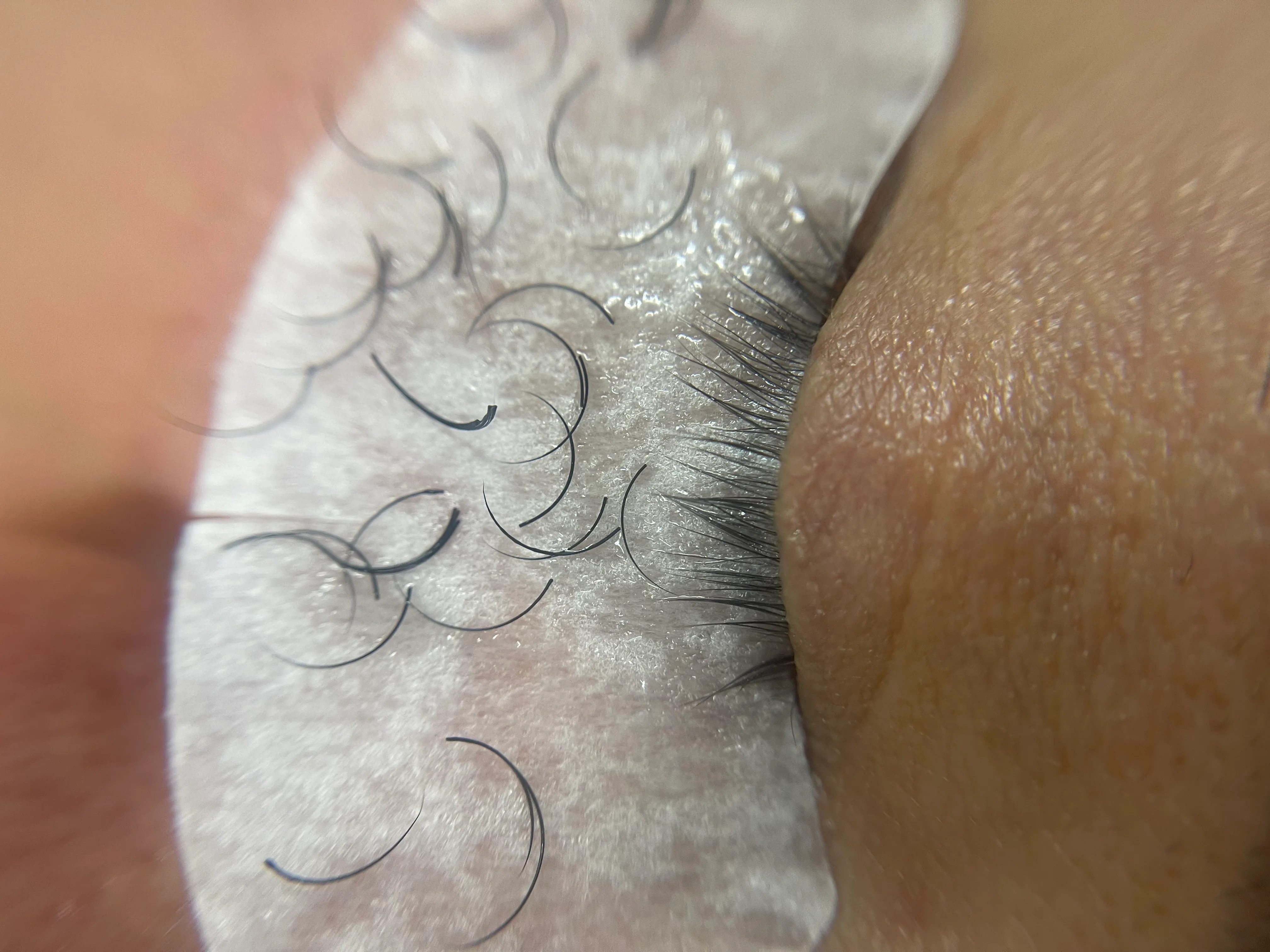 Retiro de pestañas pelo a pelo 