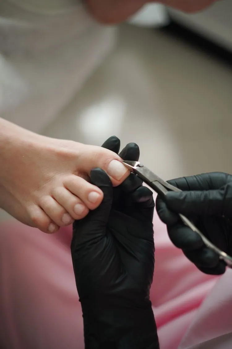 PEDI COMPLETO CON GEL - Imagen 2