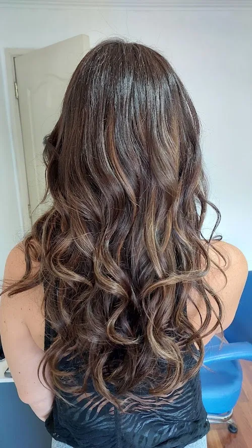 PEINADO LISO O  CON  ONDAS MAS LAVADO. - 1