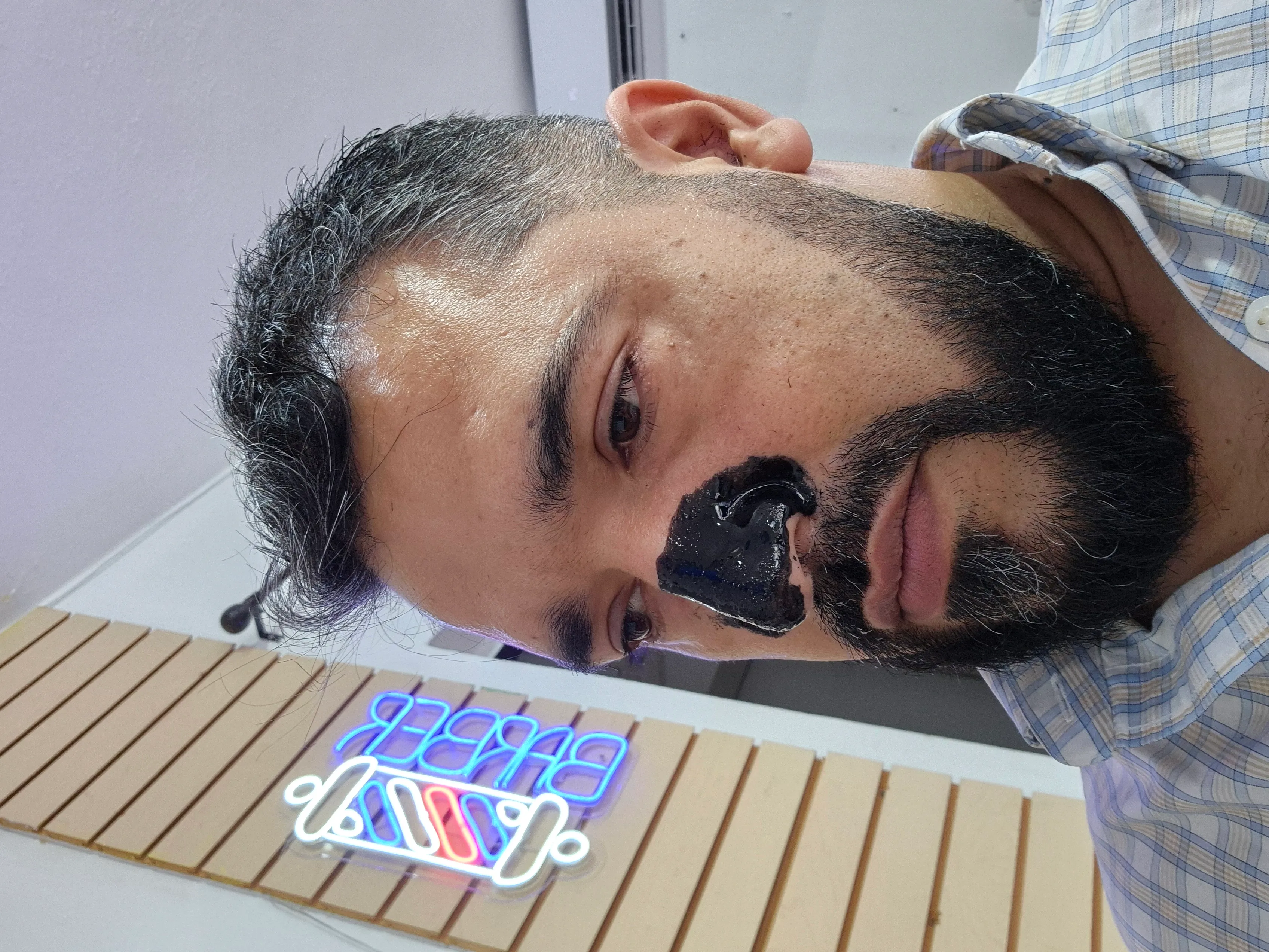 Mascara Negra - Imagen 1