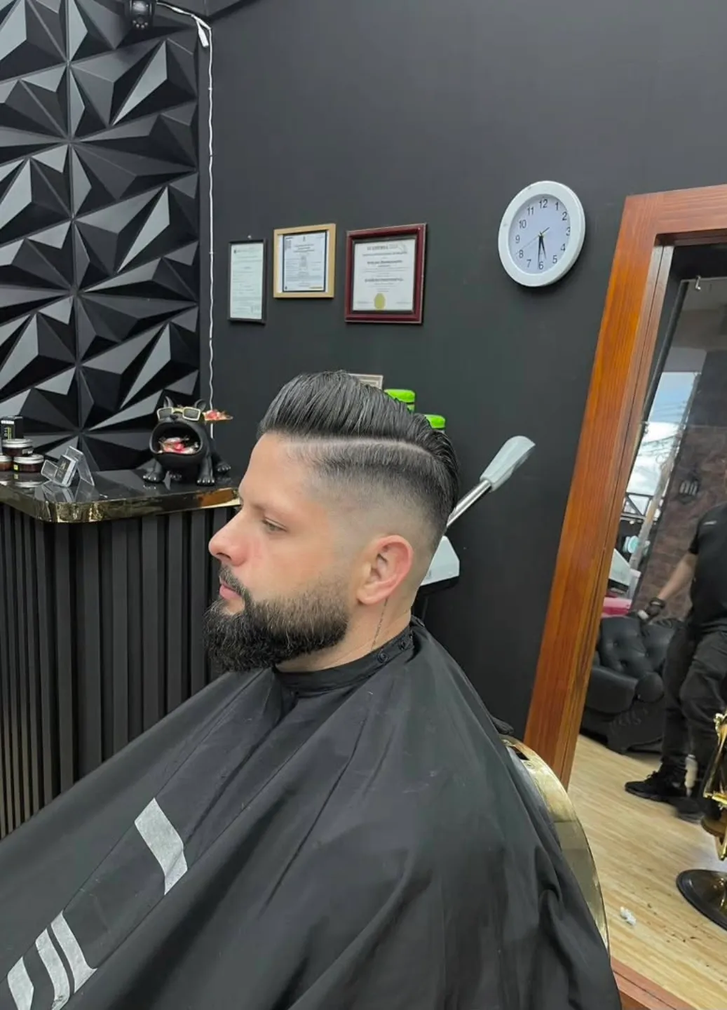 corte y barba ma Premium