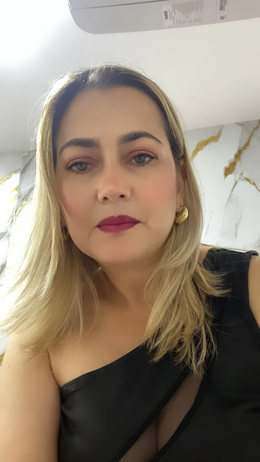 SALON- Rina Ruidiaz Visbal 