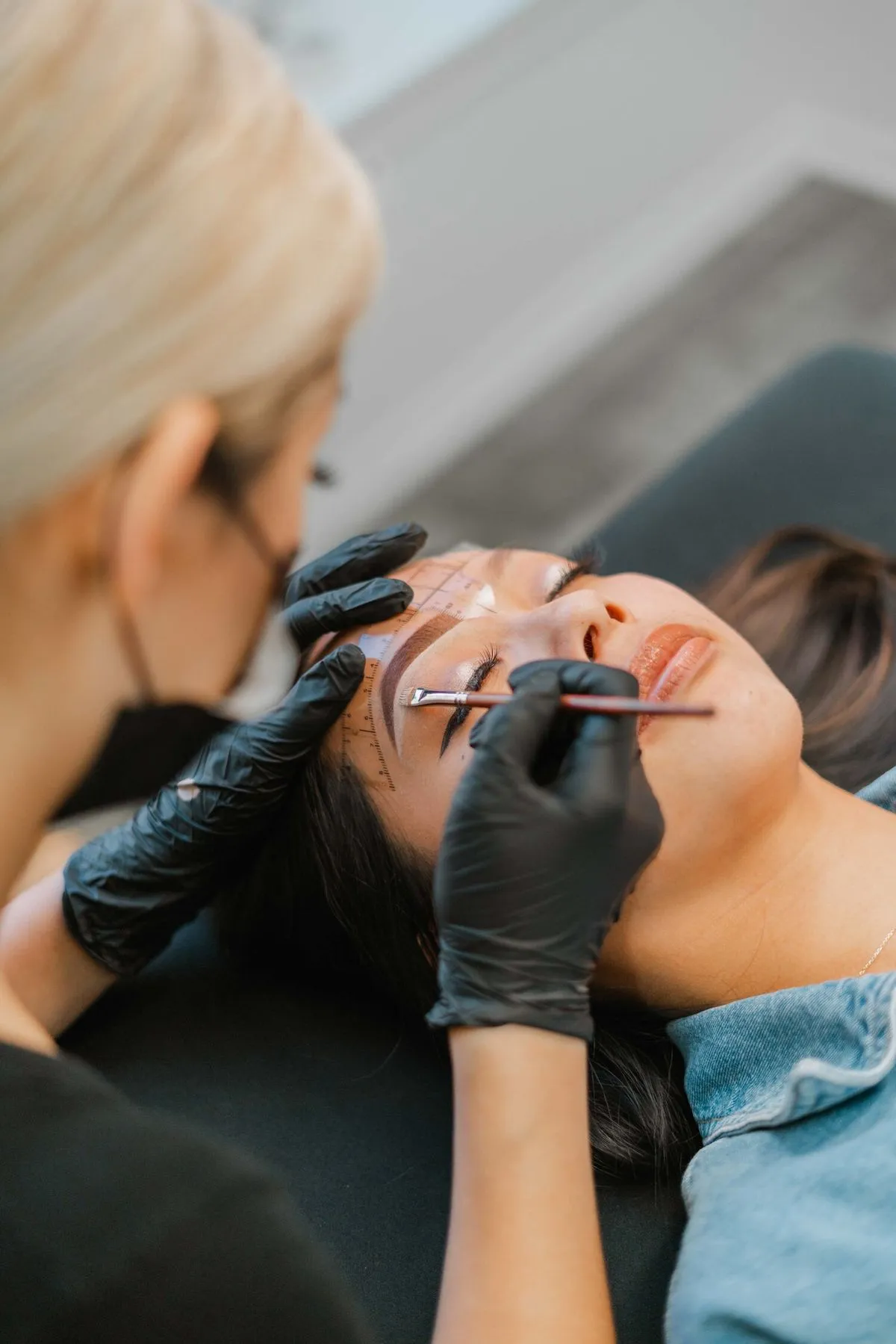 Cejas con Henna - Imagen 1