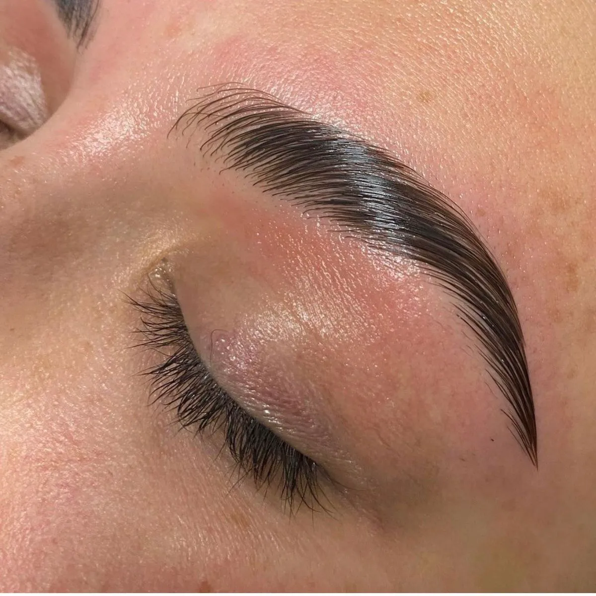 Laminado de cejas - 1