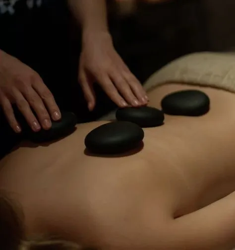 TERAPIA DE PIEDRAS VOLCANICAS - Imagen 1