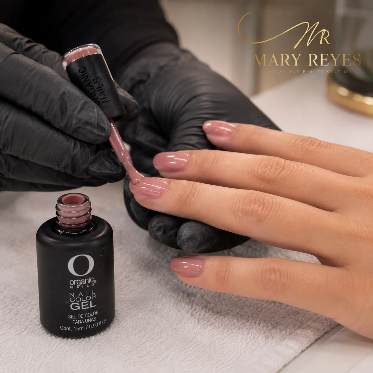 Gelish en Manos