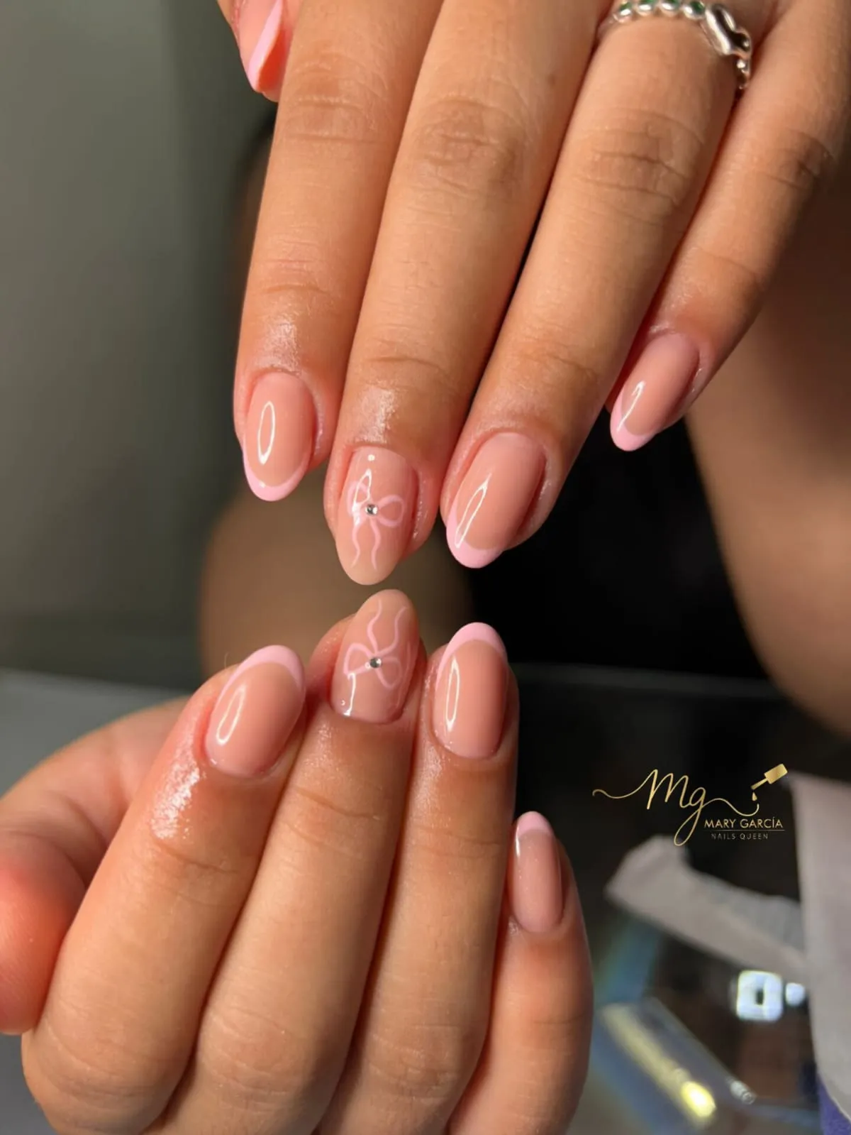 Forrado de Acrílico en uña Natural con semipermanente - 4