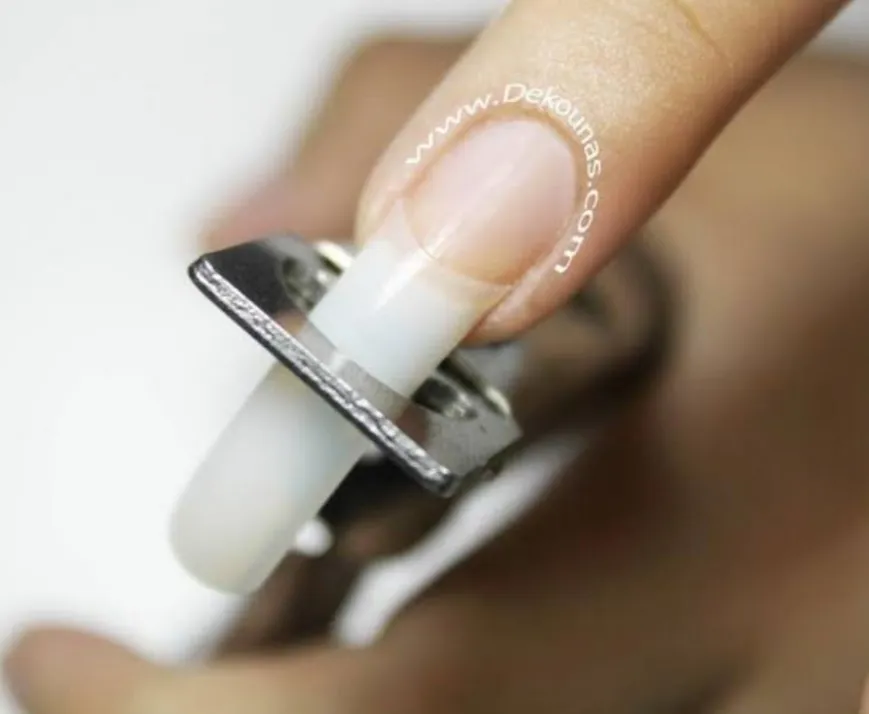 Uñas adicionales en manos