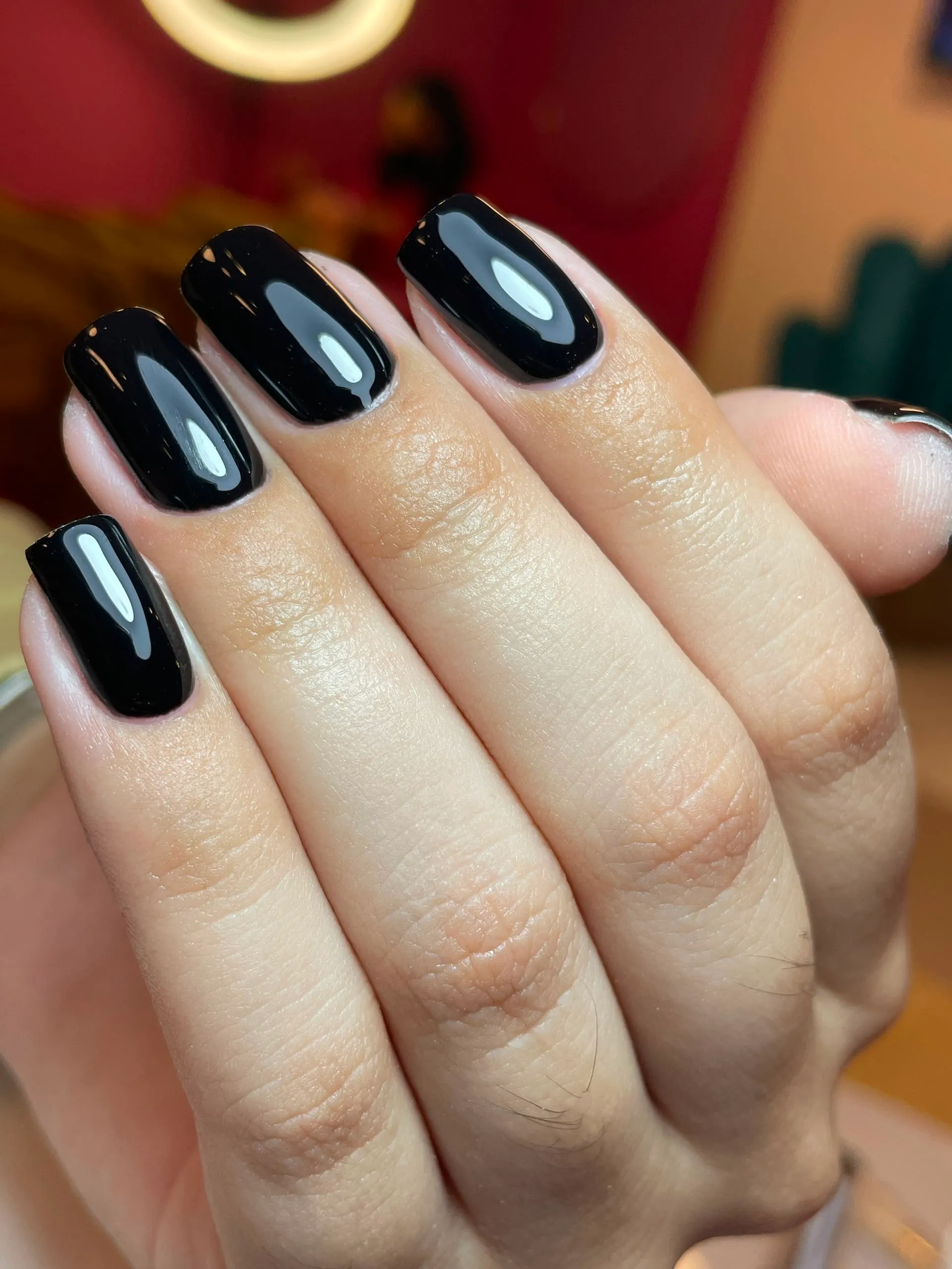 Manicure + Pedicure Pro