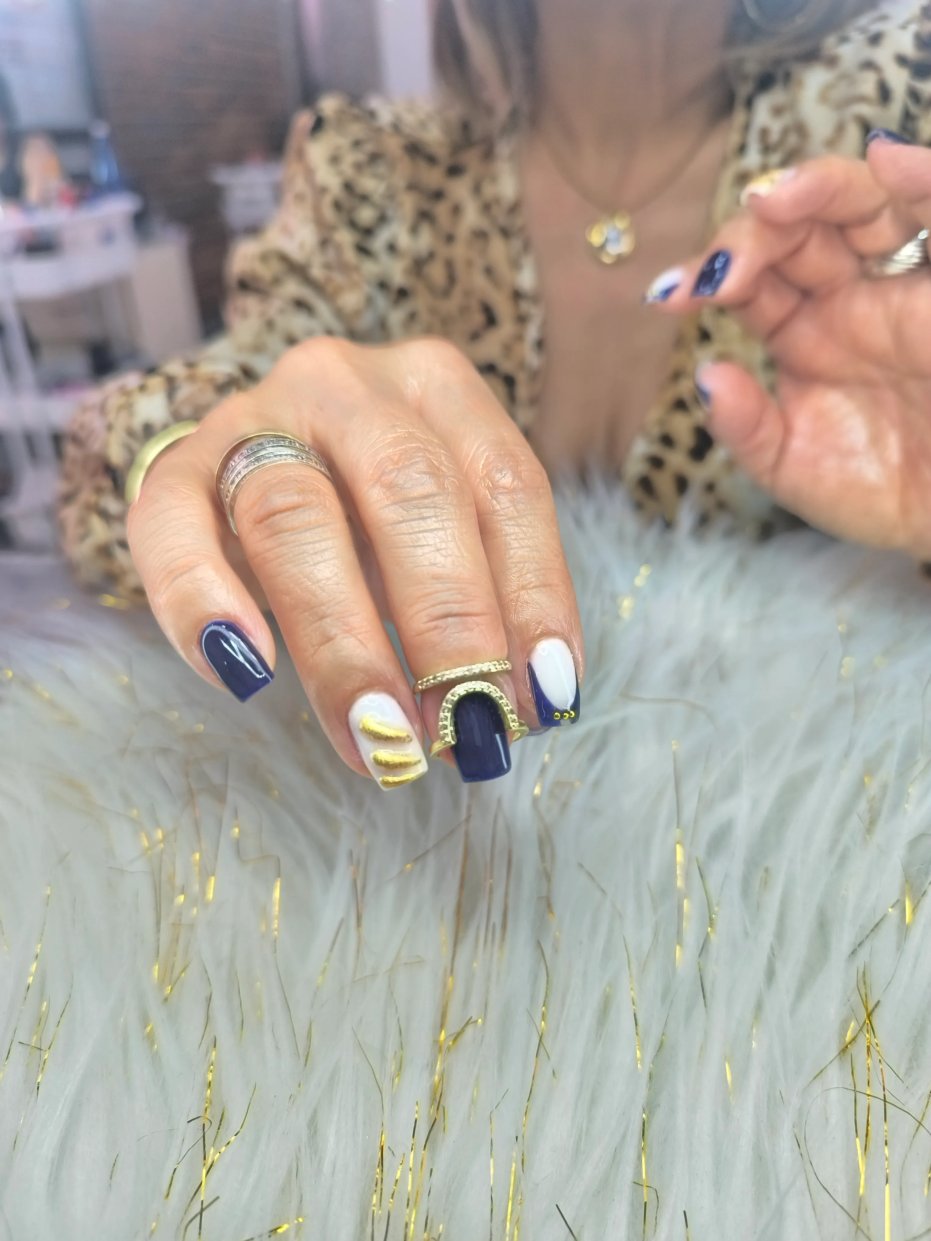 recubrimiento con base rubber con esmalte semipermanente