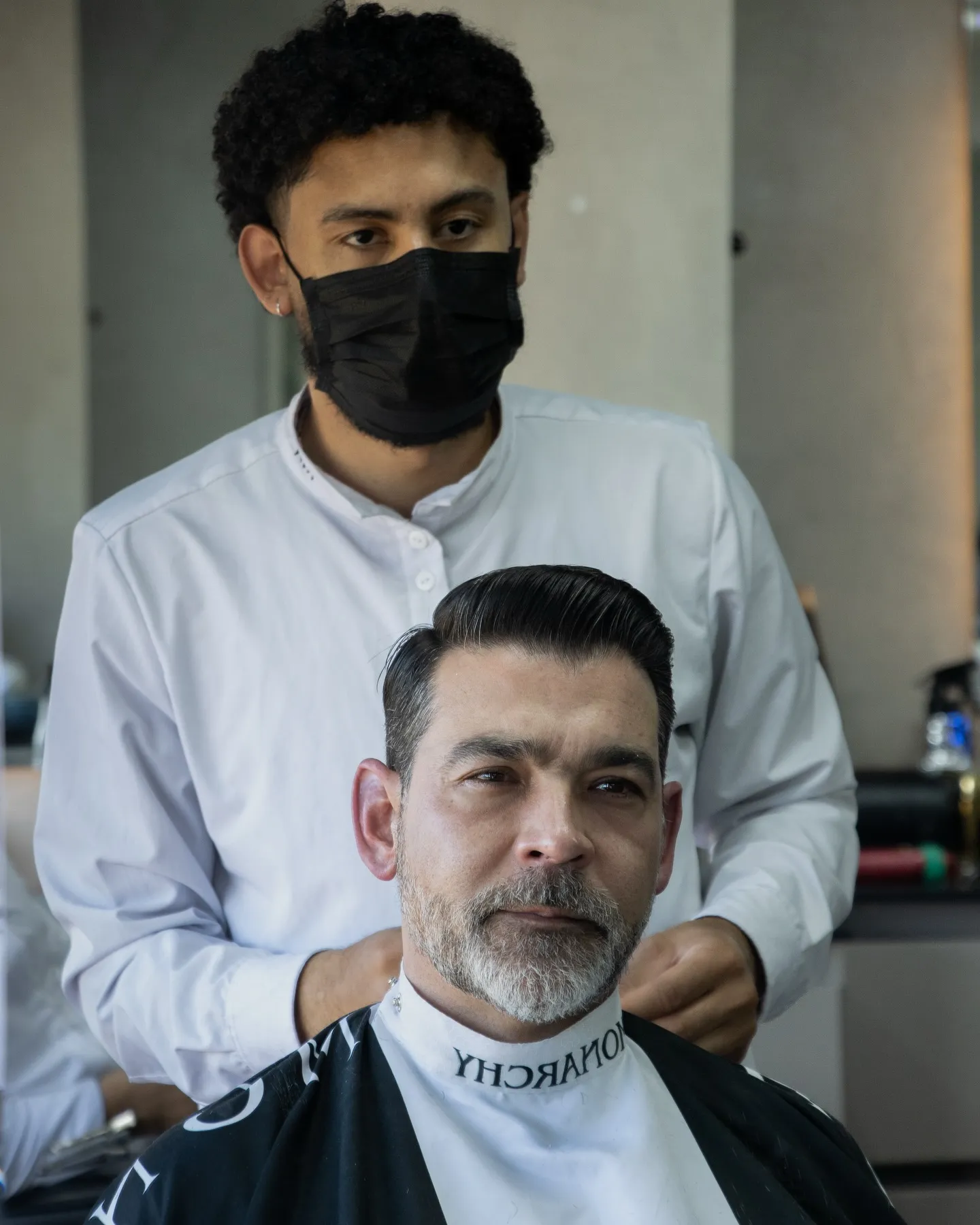 Corte y Barba Monarchy VIP  - Imagen 1