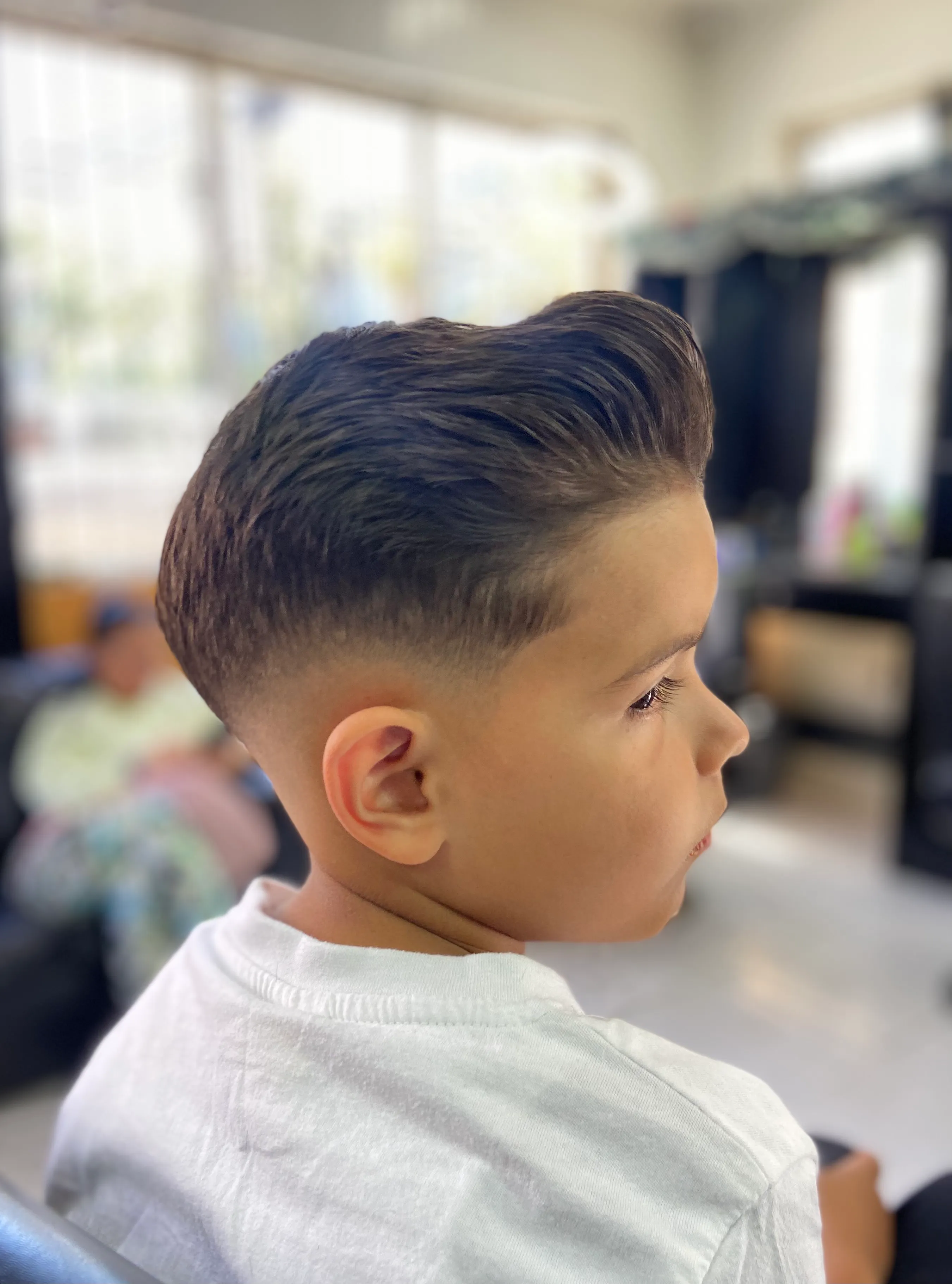 Corte de Niño escolar o clásico