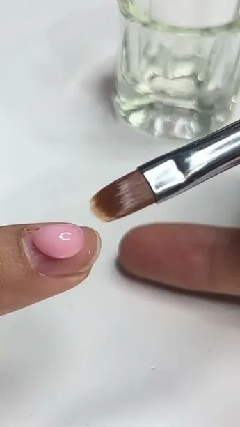 Retoque de Polygel Nude