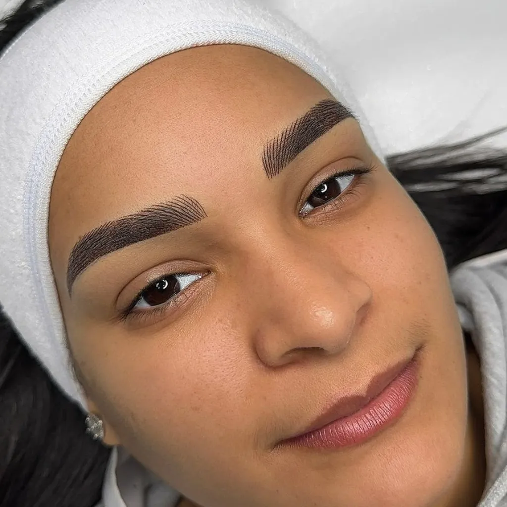 StrokLatín-brows