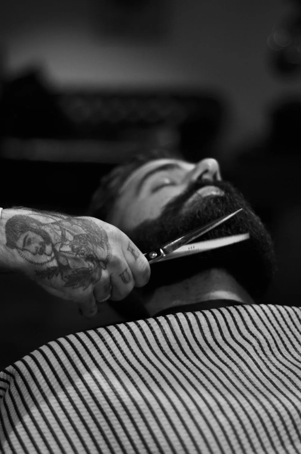 Corte VIP + diseño de barba ⭐️⭐️