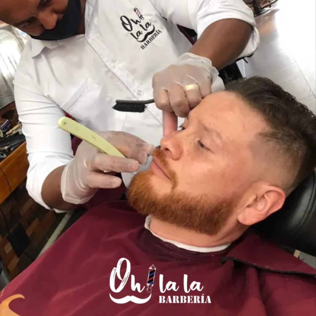 BARBA Y CORTE OHLALA ORO