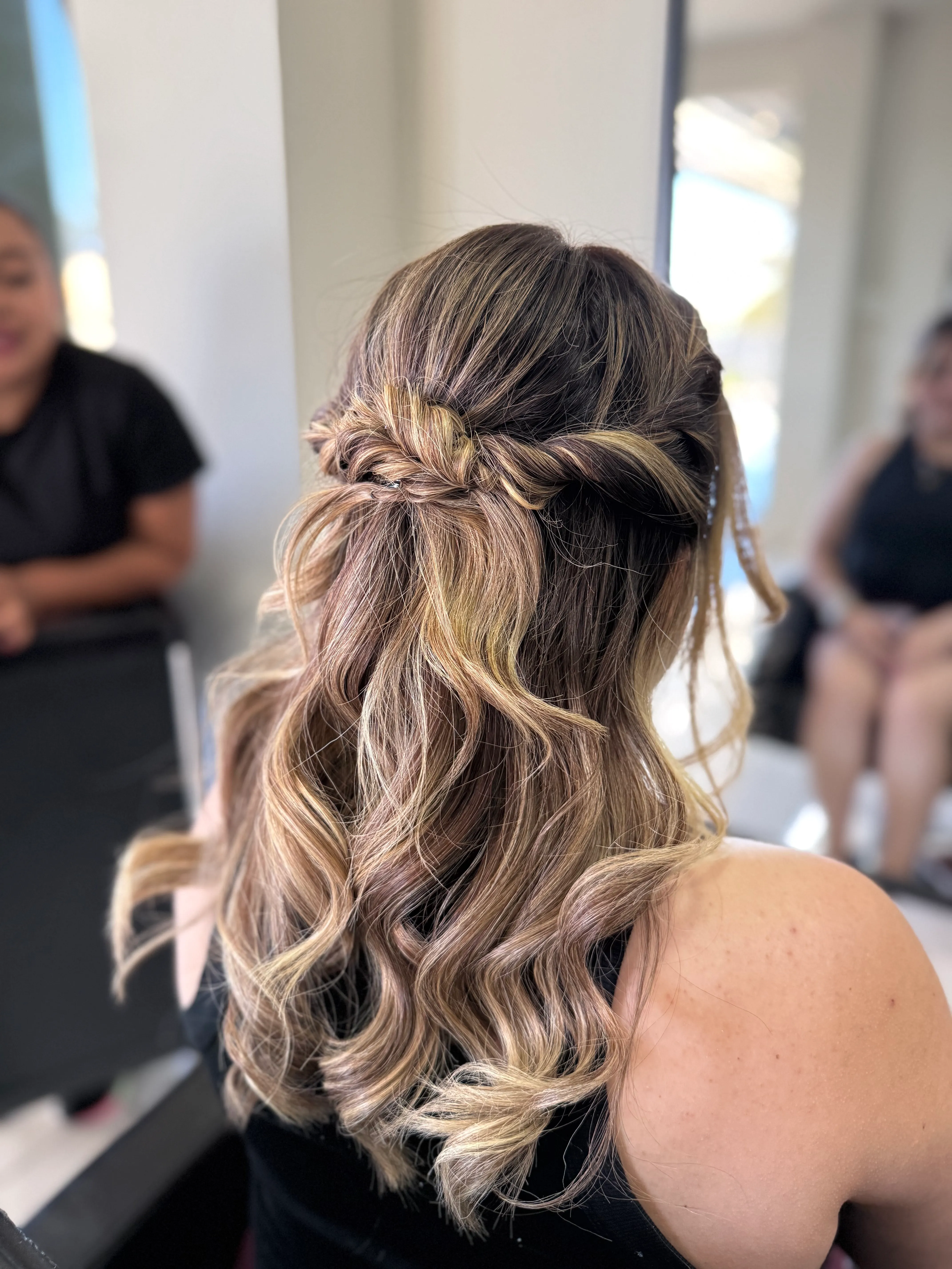 Maquillaje + Semi Bun