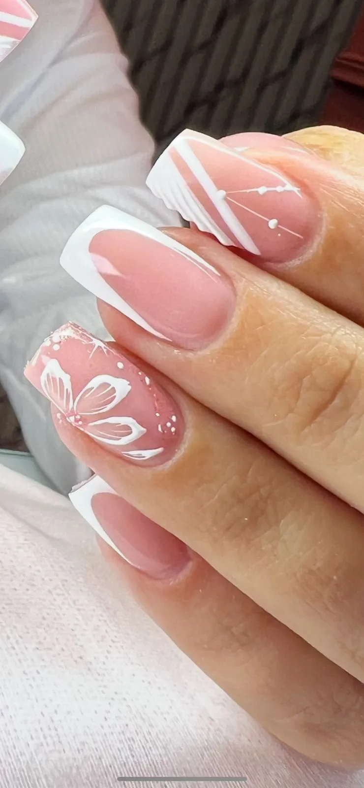 Retoque De manos + Pies Semipermanente  - Imagen 1