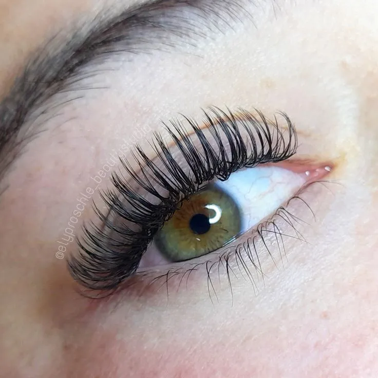 Pestañas efecto humedo  - Imagen 1