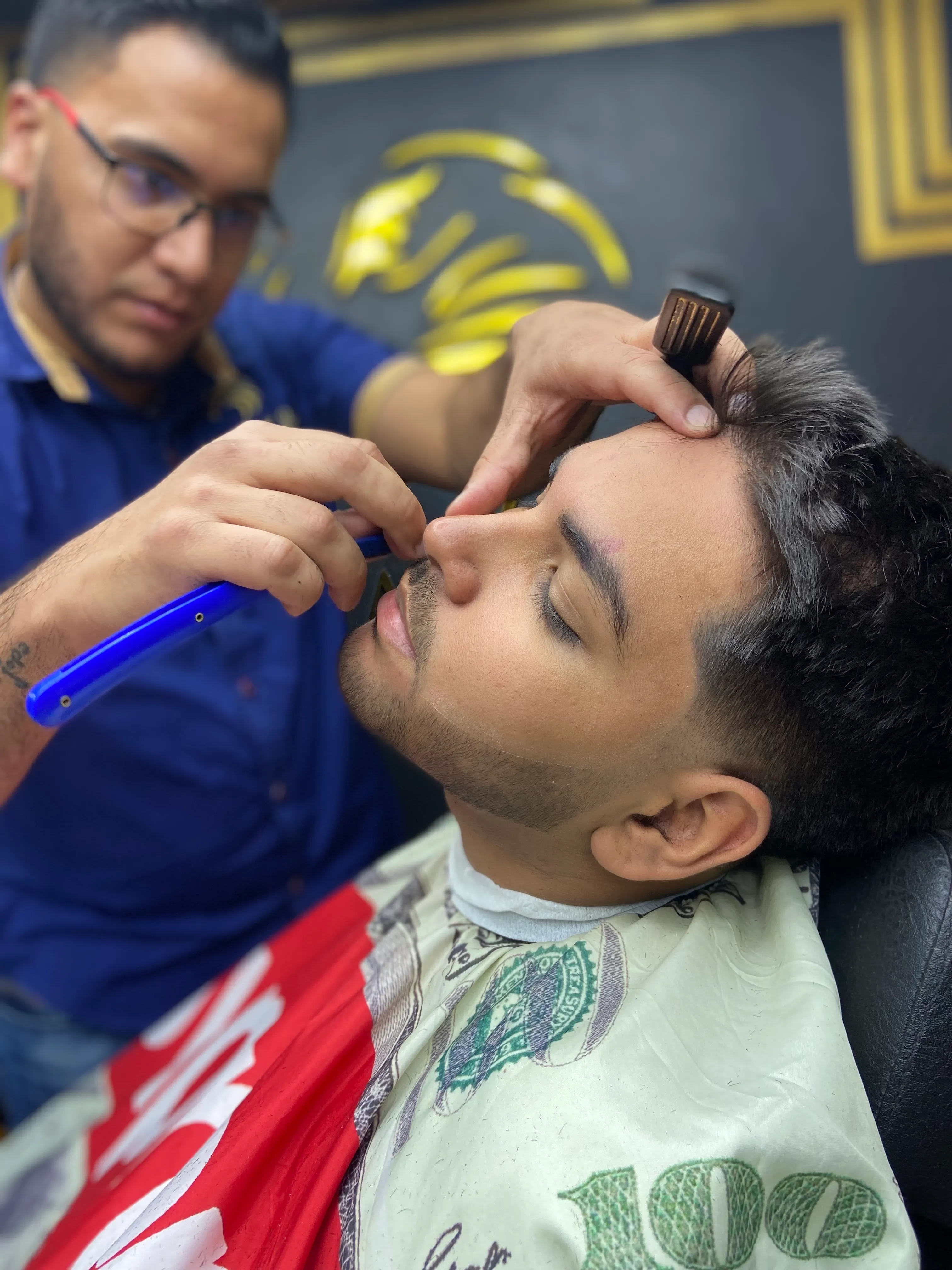 Experiencia Platino Corte y barba  - Imagen 1