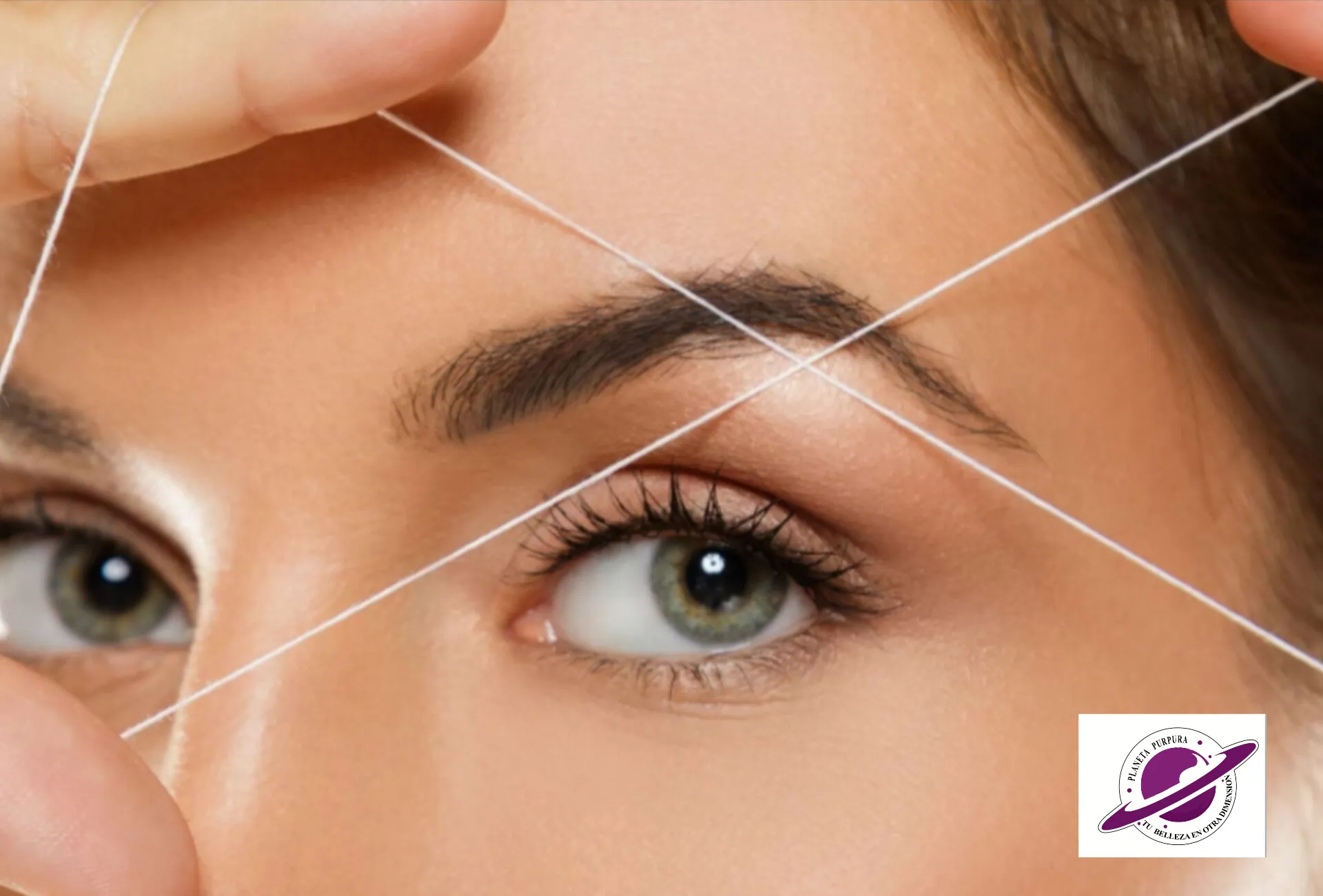 DEPILACION DE CEJAS CON HILO.