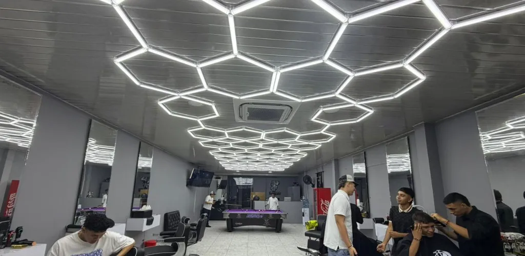 PLATA’$ BARBER COMPANY COOPERATIVA