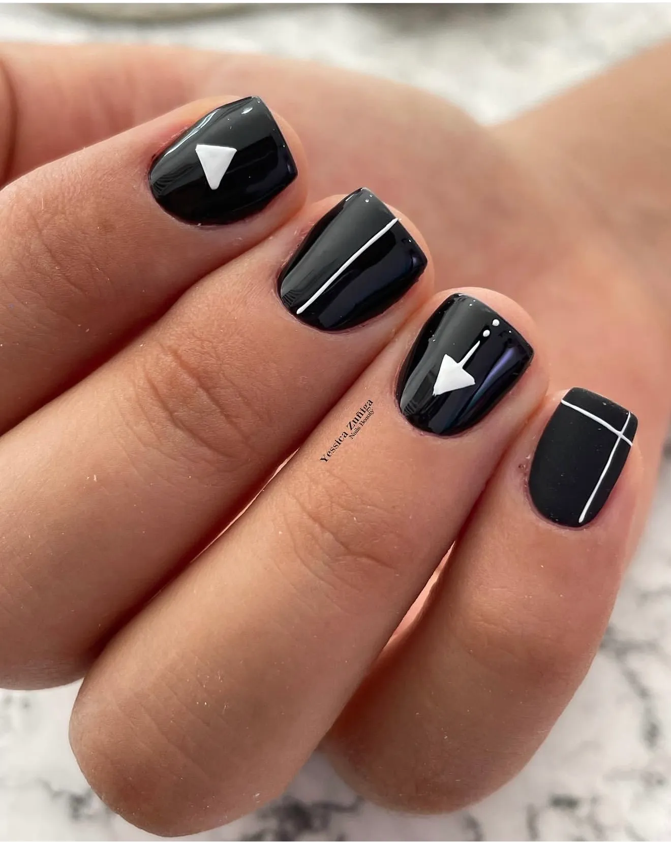 Manicura semipermanente