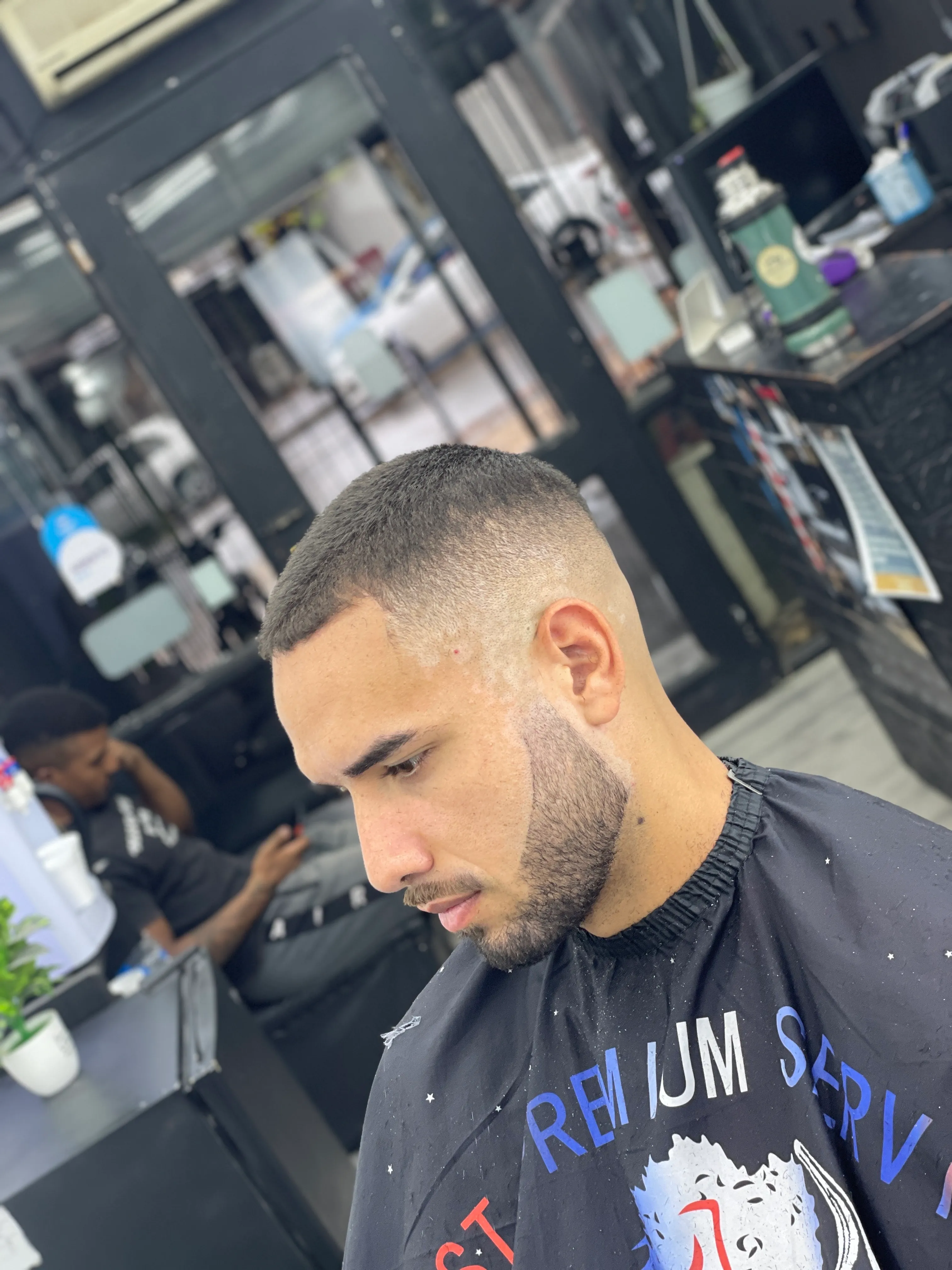 Corte + Barba lavado gratis  - Imagen 1