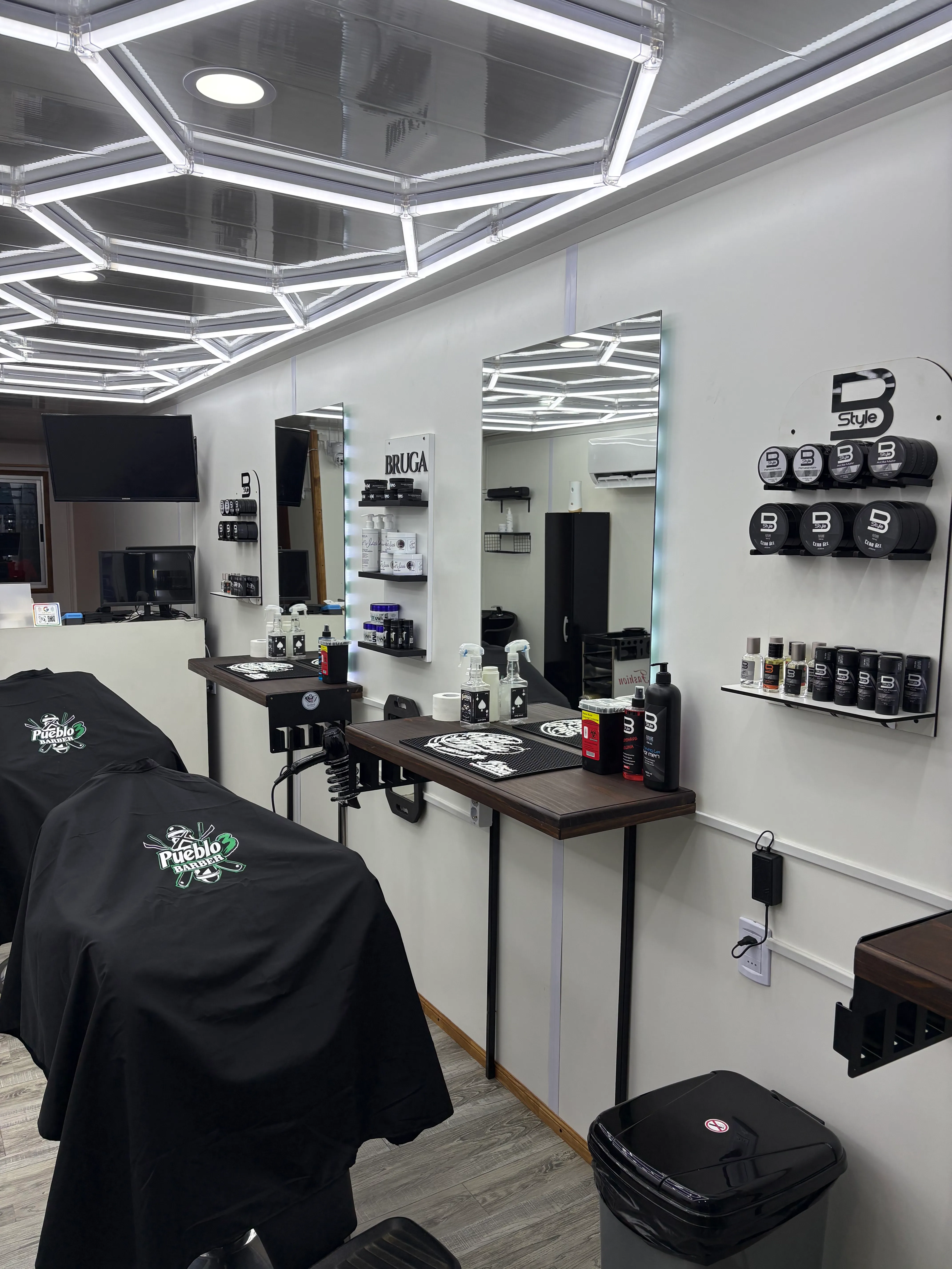PUEBLO BARBER 3