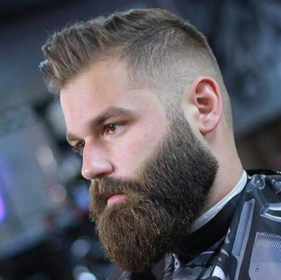 Corte + ritual de afeitado o delineado de barba + exfoliación + tratamiento de ojos cansados(Ahorra 20%) - Imagen 1