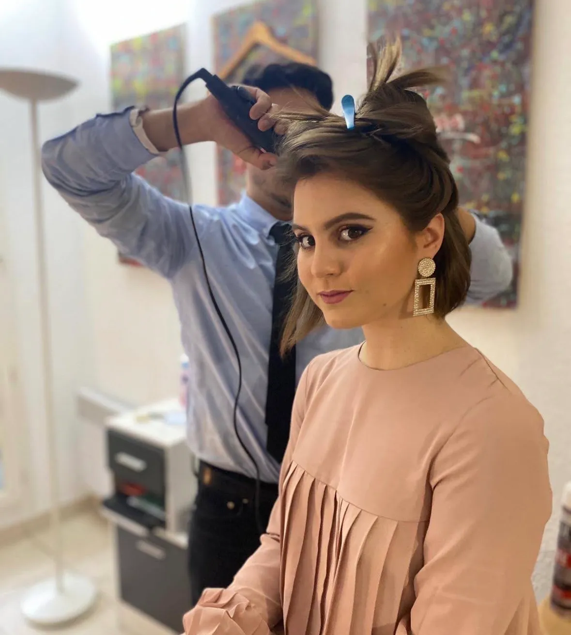 Maquillaje y peinado sencillo
