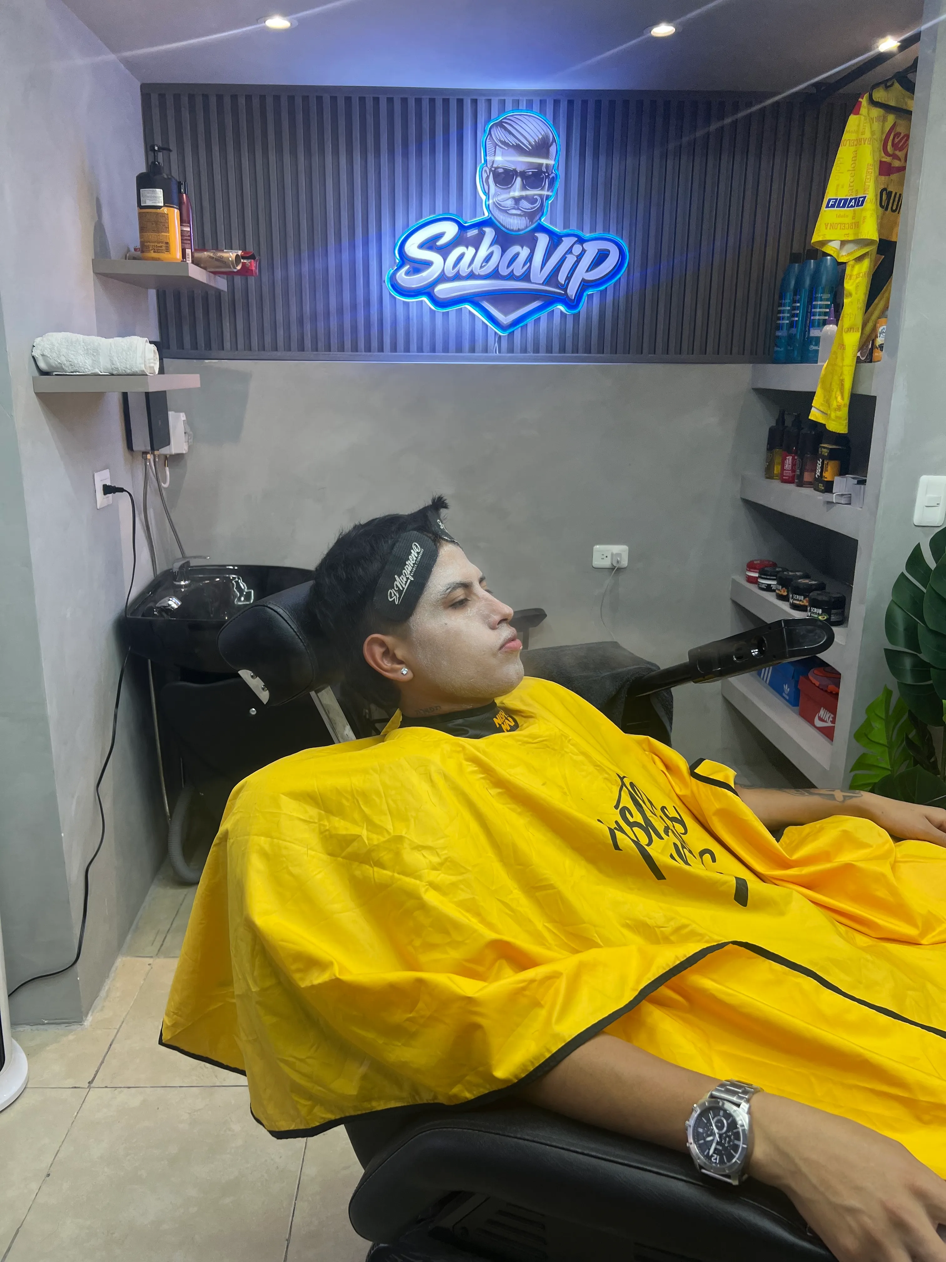 Corte + limpieza facial