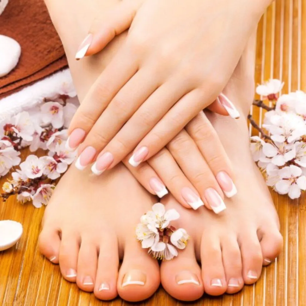 COMBO DE UÑAS NORMALES (LUN-JUE)