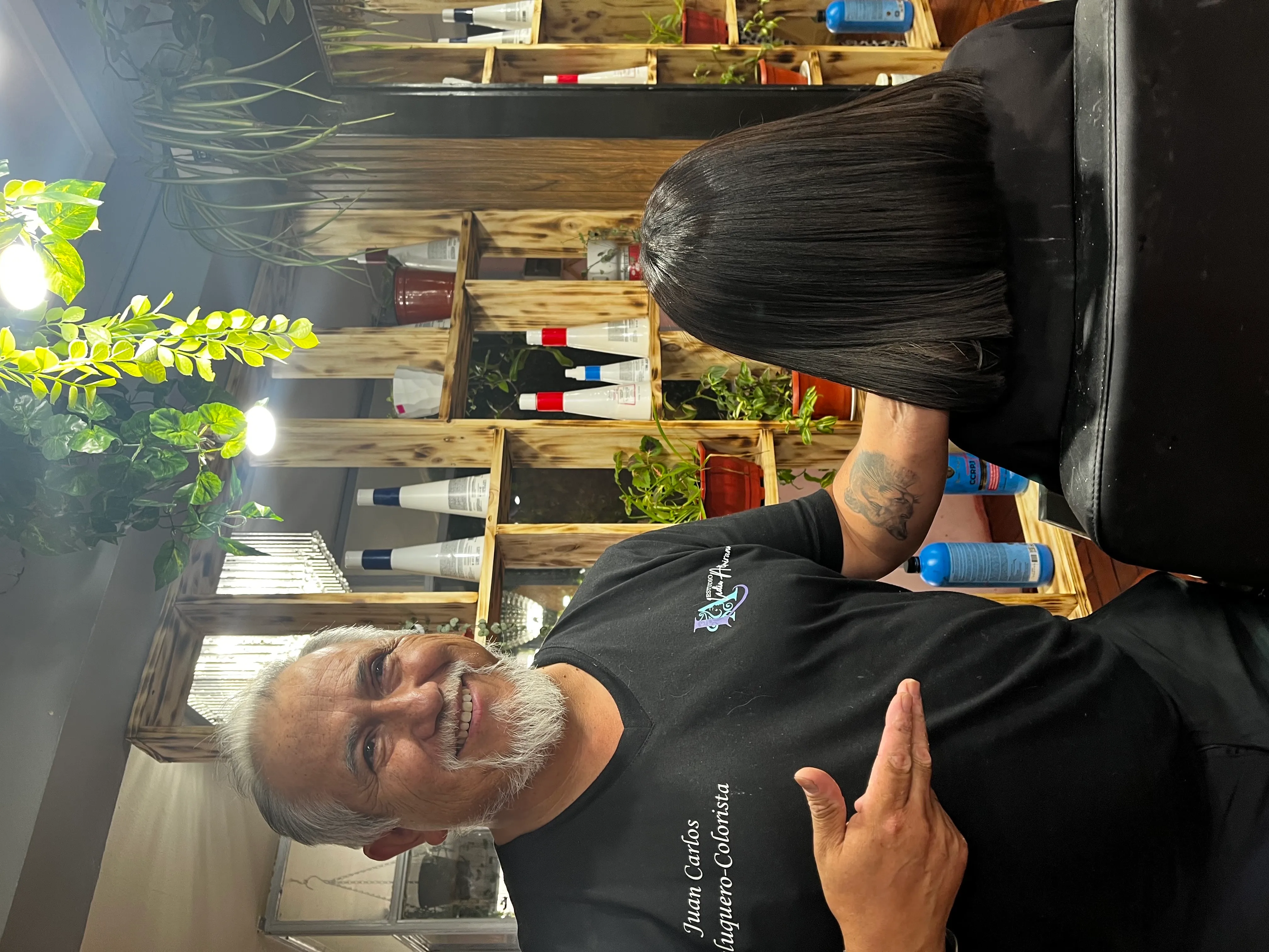 Estilista Juan carlos RIO BUENO