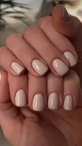 PROMO 9/ MANICURE EXPRESS PERMANENTE 1 TONO  ( NO INCLUYE RETIRO DE CUTÍCULA- SOLO LIMADO)