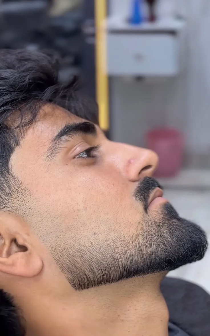 Afeitado y diseño  de barba (Solo Barba)