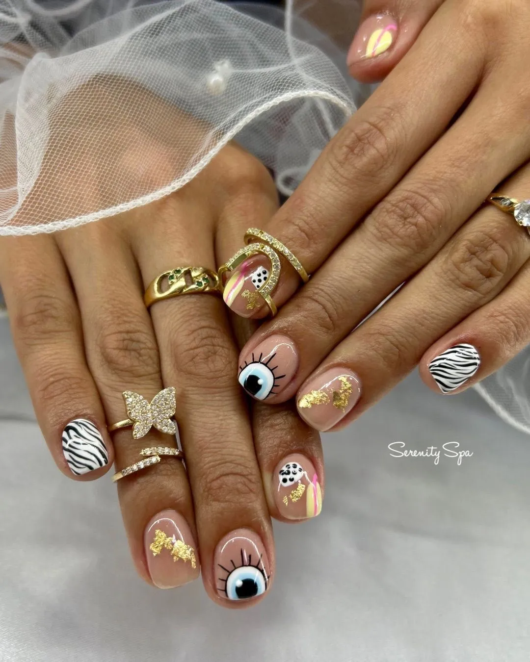 MANICURA SEMIPERMANENTE