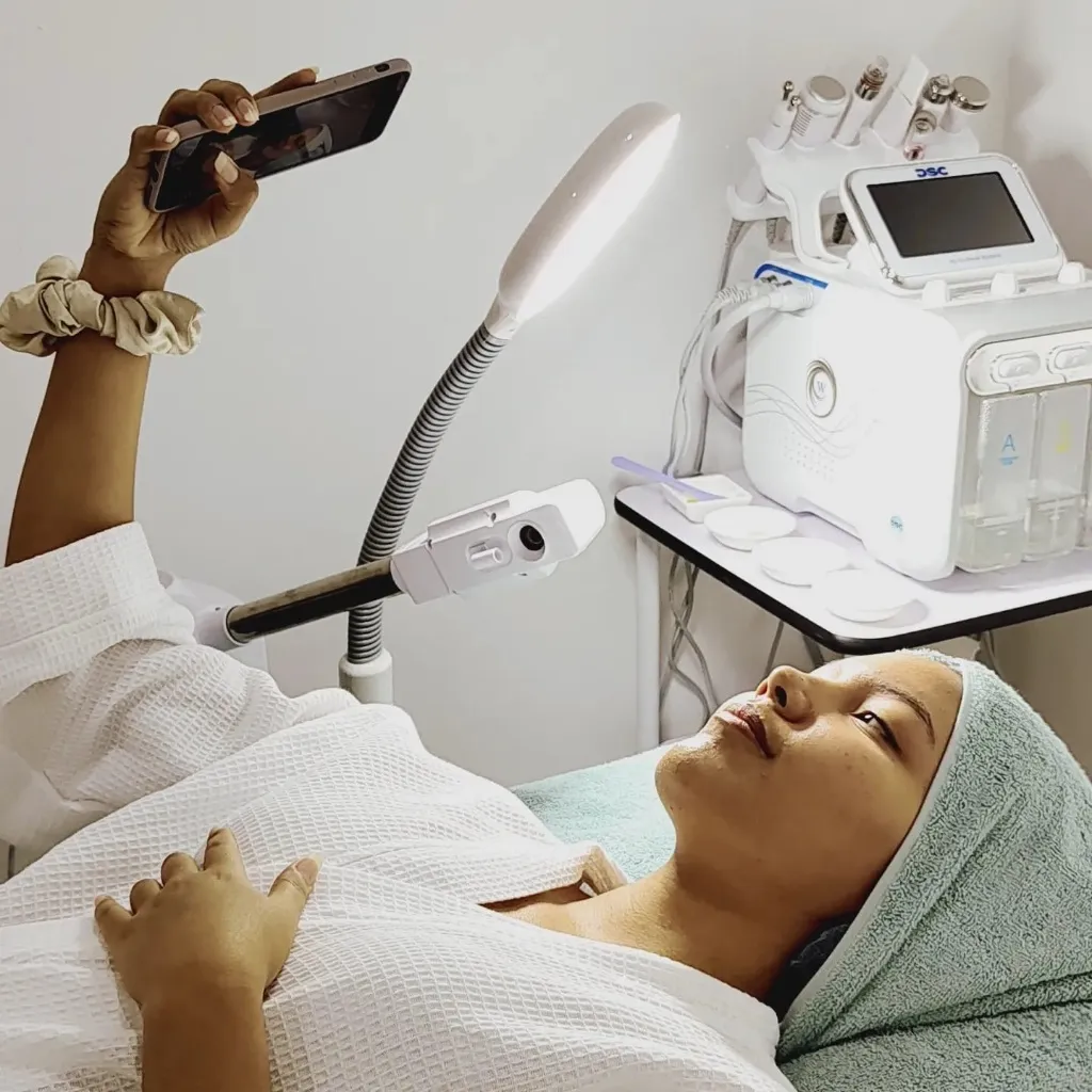 Hidrafacial