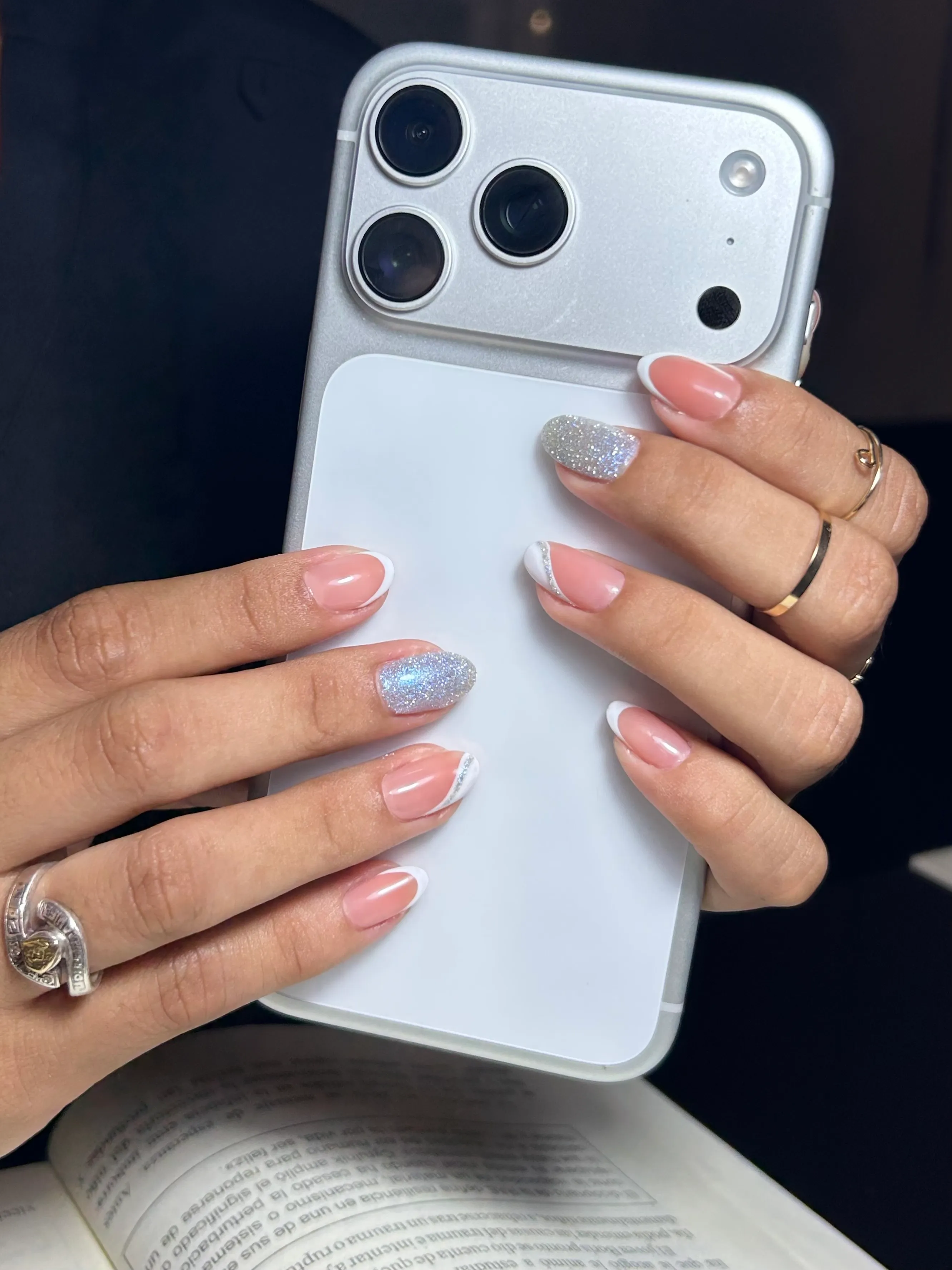 Uñas con técnica dual sándwich
