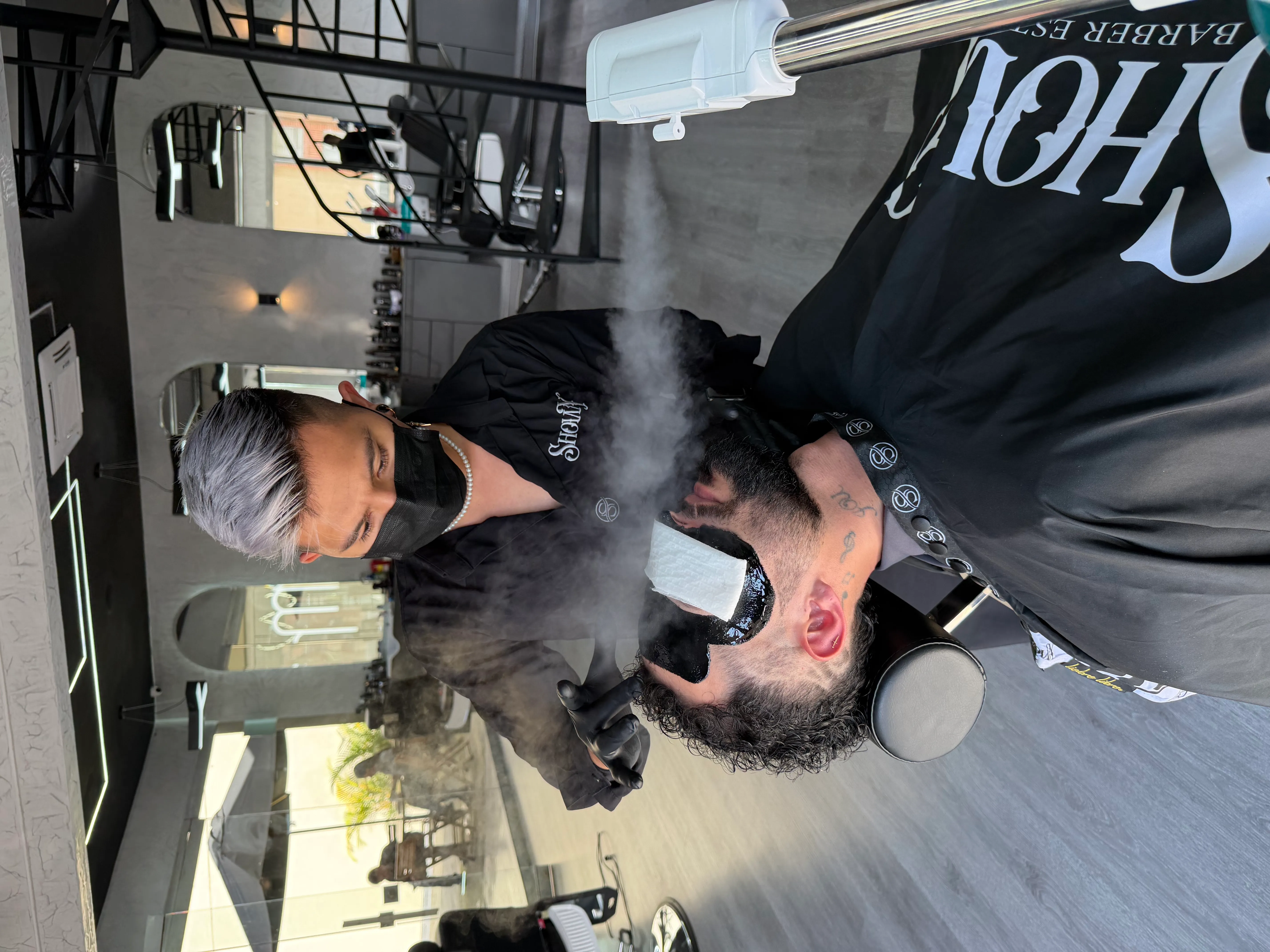 MASCARILLA DE PUNTOS NEGROS