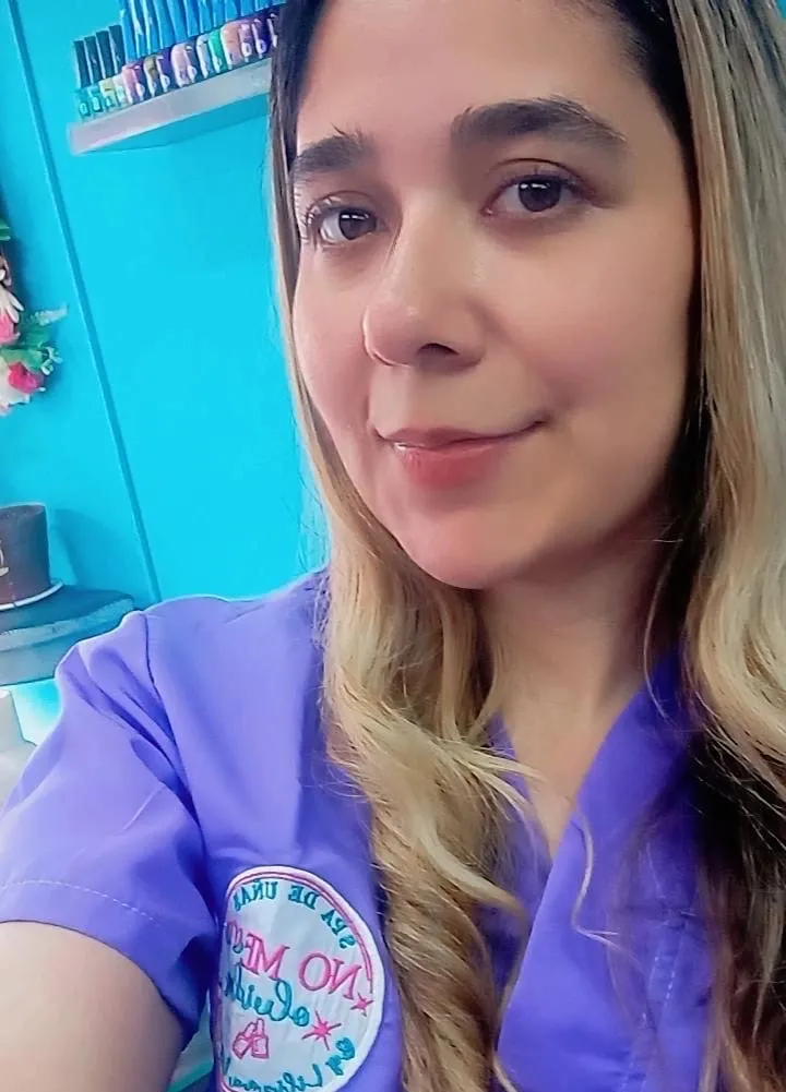 Alejandra Lara