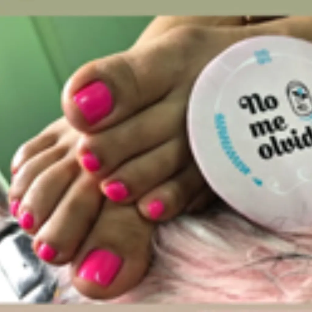 PEDICURE SEMIPERMANENTE