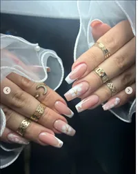 MANICURE SEMIPERMANENTE
