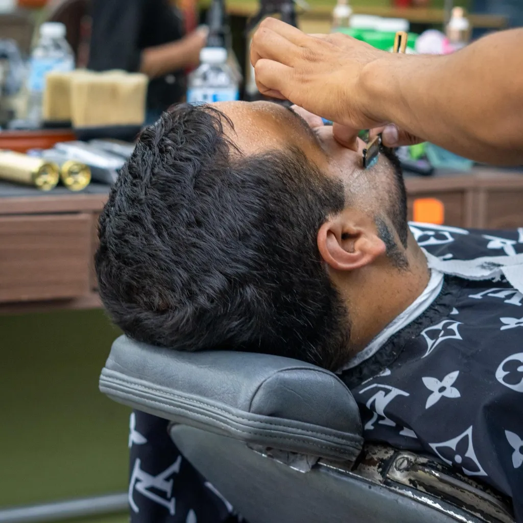 CORTE Y BARBA EN SECO