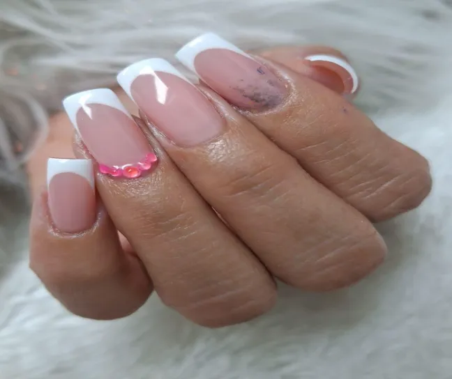 UÑAS ACRÍLICAS DUAL SISTEM  - Imagen 1